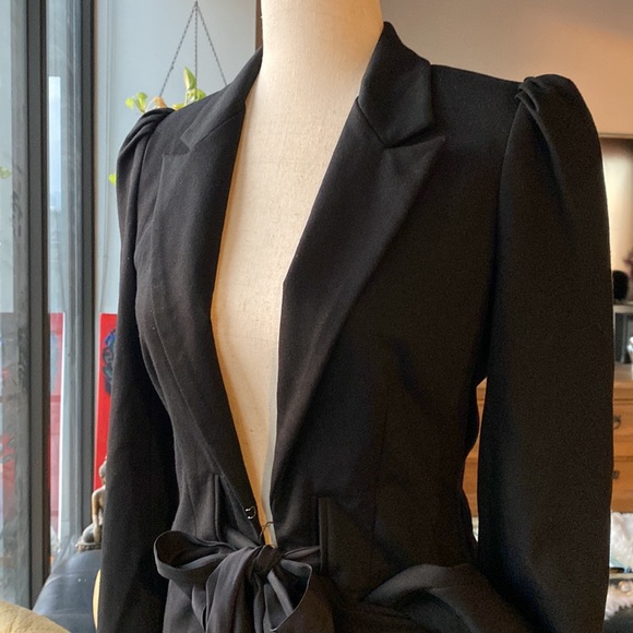 Elizabeth and James Fitted Structured blazer jacket with silk tie around waist - Picture 3 of 17